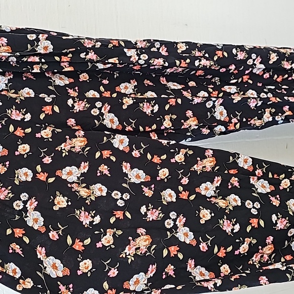 Kingston Grey Women's Romper Floral Shortsleeve Size XSmall - Picture 5 of 10